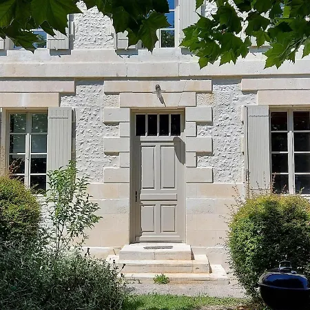 Maison De Charme Saint-Georges-des-Agoûts