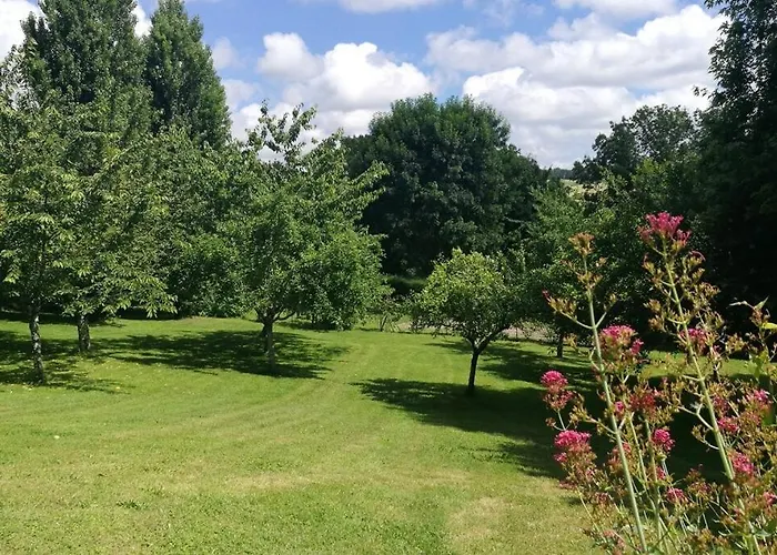 Maison De Charme Сasa de vacaciones Saint-Georges-des-Agoûts